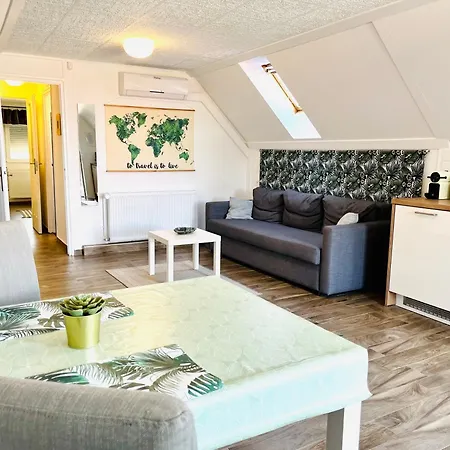 Lexi Apartman with Roof Terrace Balatonboglár *