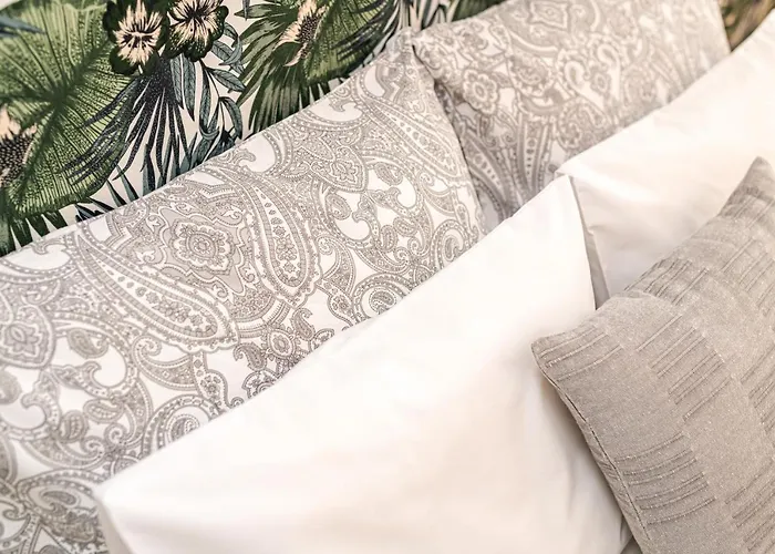 Lexi With Roof Terrace