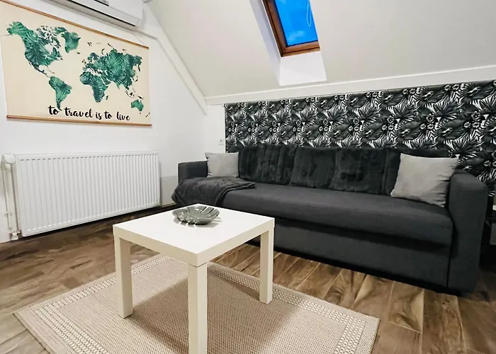 Lexi With Roof Terrace